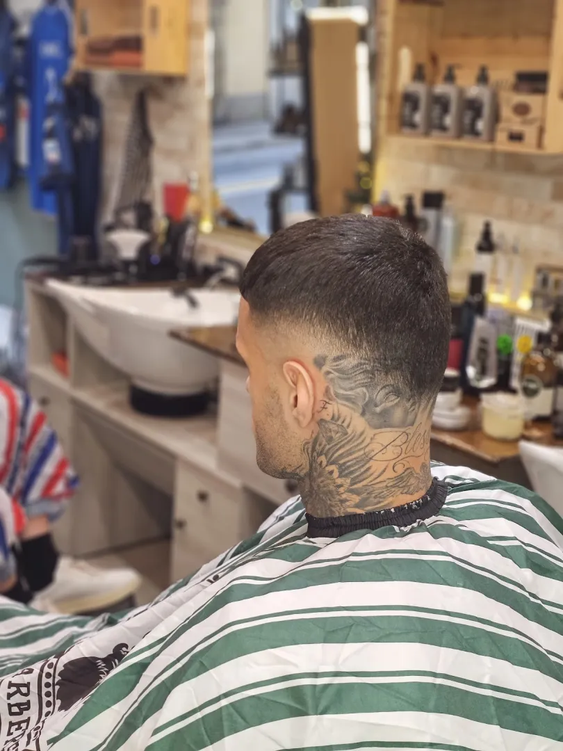 Post di Barberia Little Italy Bergamo